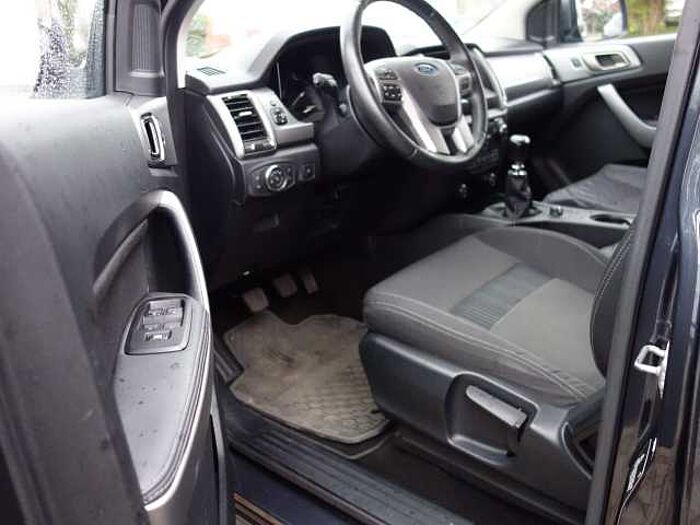 Ford Ranger XLT Doppelkabine 4x4 AluCap, Dachzelt, AHK