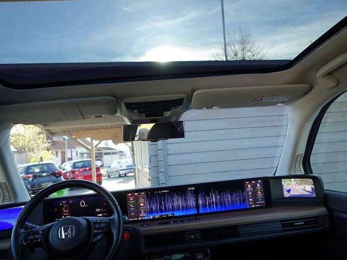 Honda e Advance 17' m. Leder