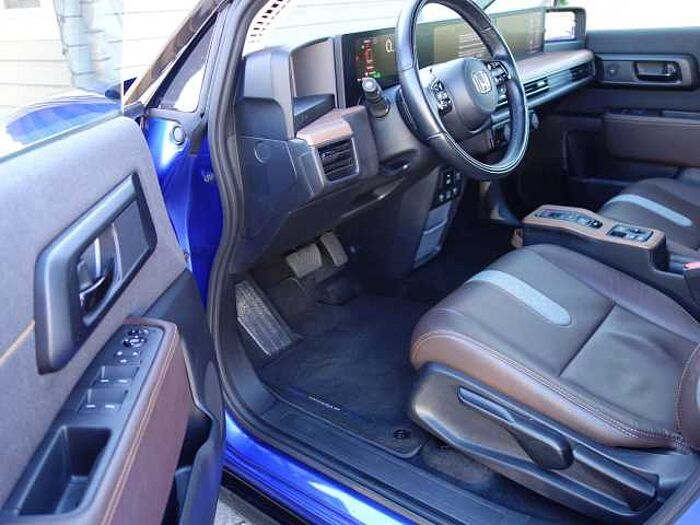 Honda e Advance 17' m. Leder