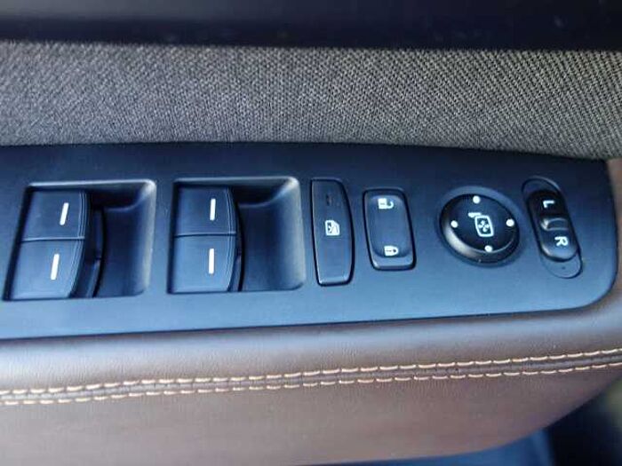 Honda e Advance 17' m. Leder