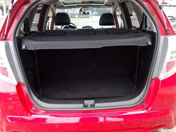 Honda Jazz Hybrid Elegance