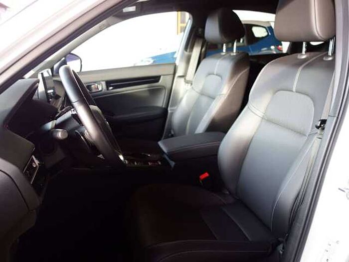 Honda Civic e: HEV Advance