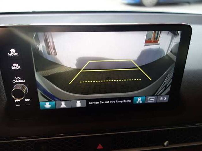 Honda Civic e: HEV Advance