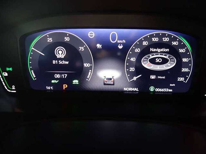 Honda Civic e: HEV Advance