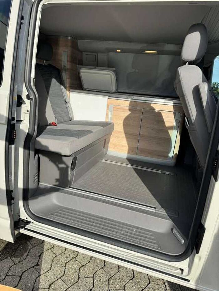 Volkswagen T6.1 California California Coast FWD m. Aufstelldach