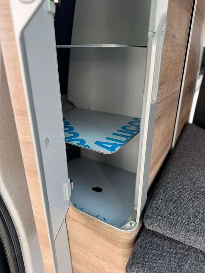 Volkswagen T6.1 California California Coast FWD m. Aufstelldach