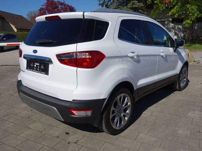 Ford EcoSport Titanium - wenig Kilometer