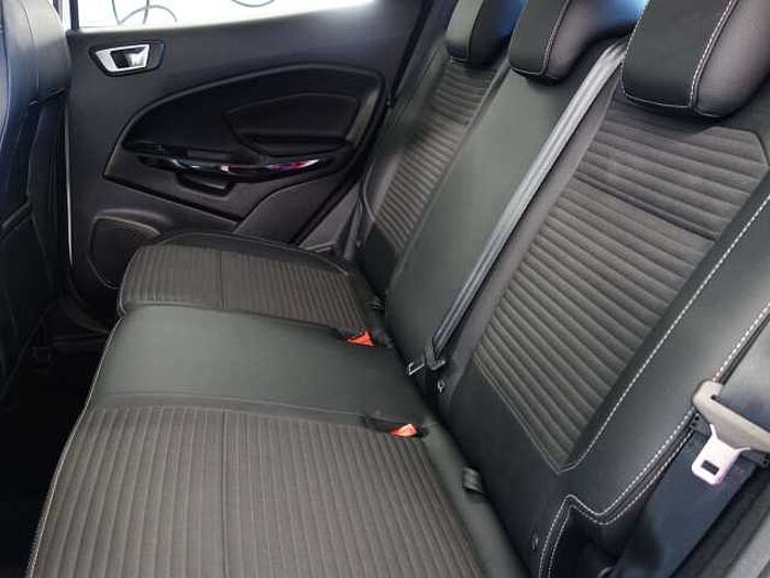 Ford EcoSport Titanium - wenig Kilometer